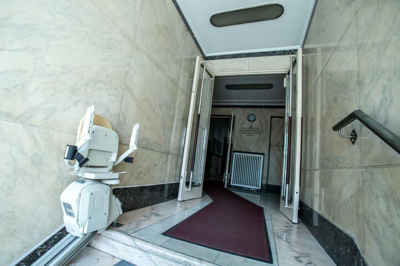 Top Location Budapest Exterior photo